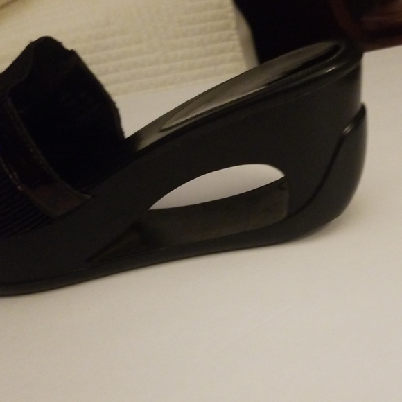 Black  Slip On Stretch Shoes - Picture 4 of 7